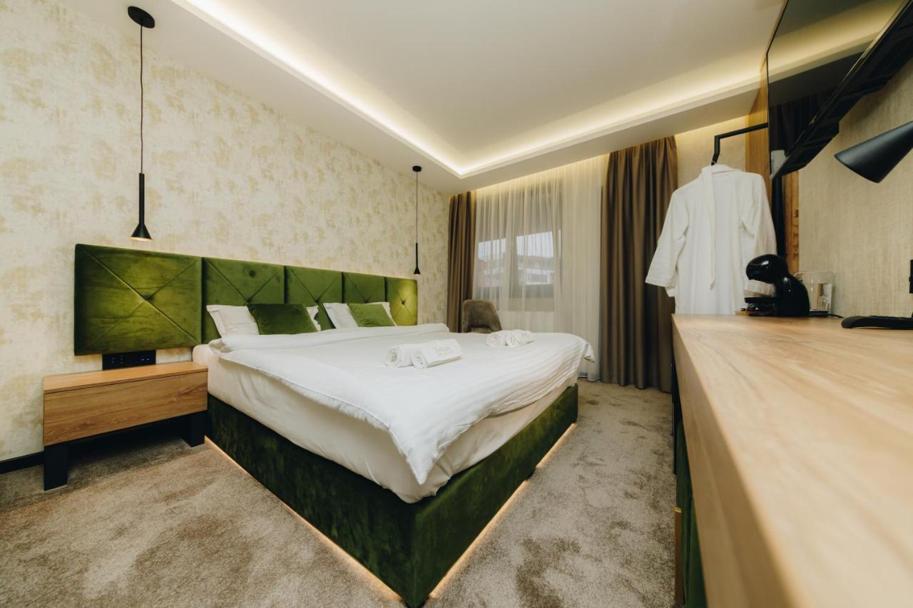 Boutique Luxury Apartments 크라구예바츠 외부 사진