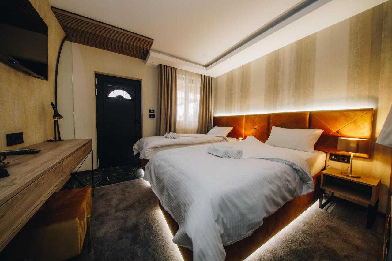 Boutique Luxury Apartments 크라구예바츠 외부 사진